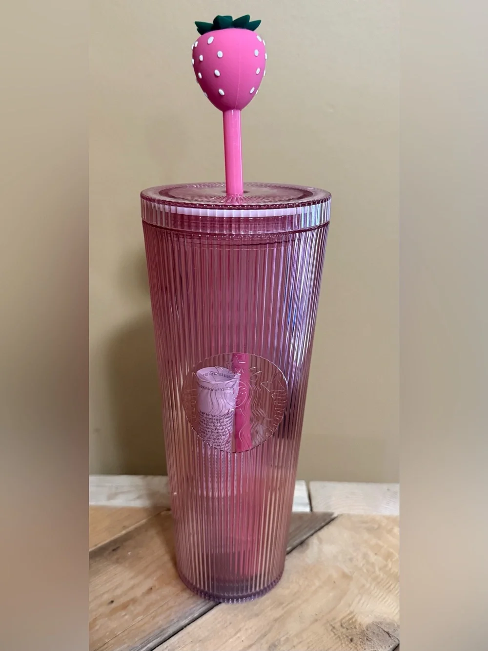 Starbucks PINK DRINK COLLECTION 2026 Limited Edition Strawberry Topper 24oz Cup